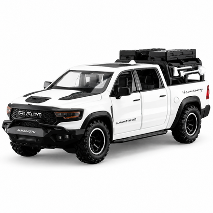 RAM TRX Coleccionable con Luces LED y Sonido