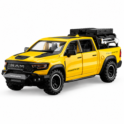 RAM TRX Coleccionable con Luces LED y Sonido
